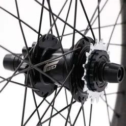 PAIRE DE ROUES FORWARD JOYRIDE V2 CARBONE - PRO 36H - 20MM -BMX Soldes paire de roues forward joyride v2 carbone pro 36h 20mm 3