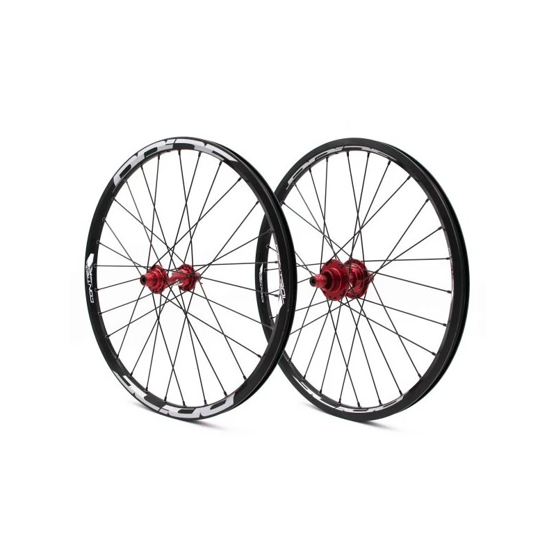 PAIRE DE ROUES PRIDE CONTROL EXP 28H - RED 3 PAIRE DE ROUES PRIDE CONTROL EXP 28H - RED
