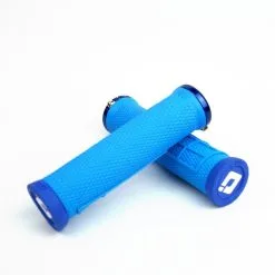 POIGNEE ODI ELITE FLOW NO FLANGE LOCK ON GRIP 130 MM BLUE
