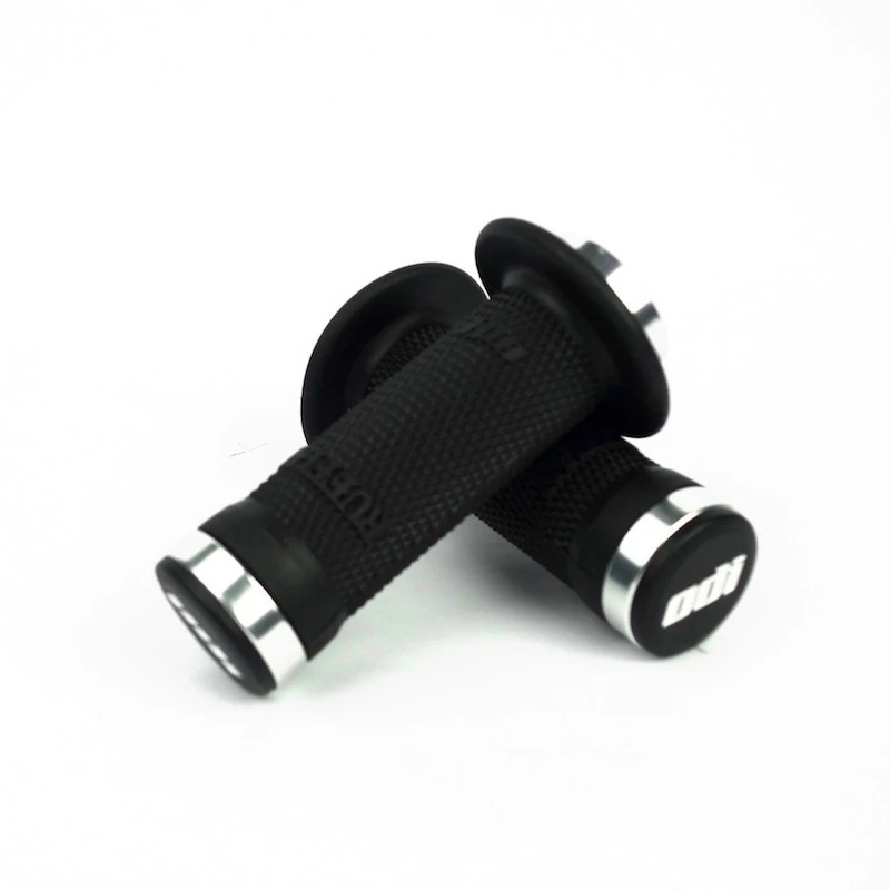 POIGNEES ODI BMX RUFFIAN FLANGE LOCK ON 100 MM SILVER 3 POIGNEES ODI BMX RUFFIAN FLANGE LOCK ON 100 MM SILVER